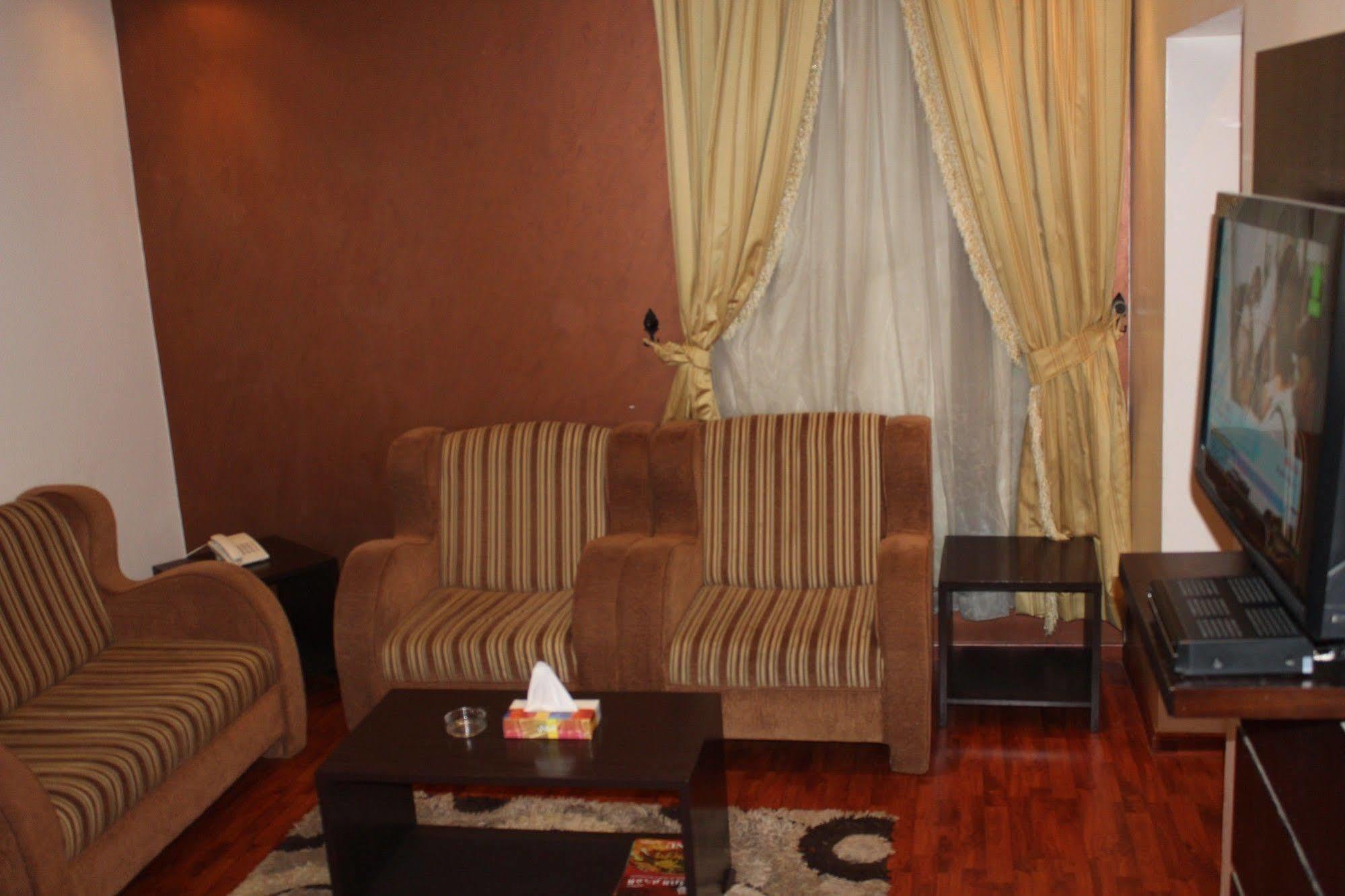 Merfal Hotel Apartments Al Taawan Rijád Exteriér fotografie